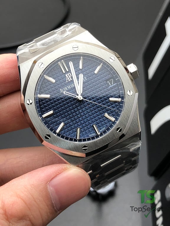 Audemars Piguet Royal Oak 15500 Blue Dial - 4