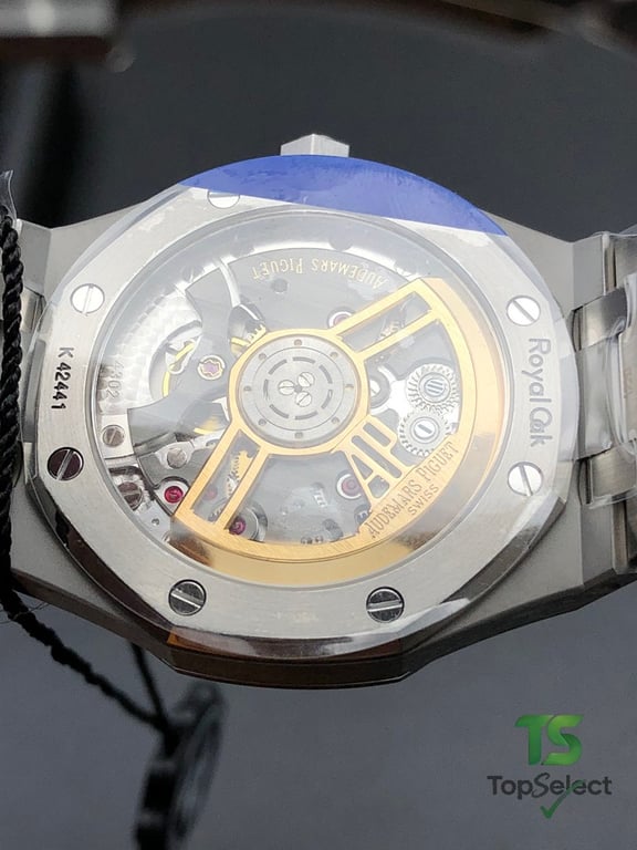 Audemars Piguet Royal Oak 15500 White Dial - 2