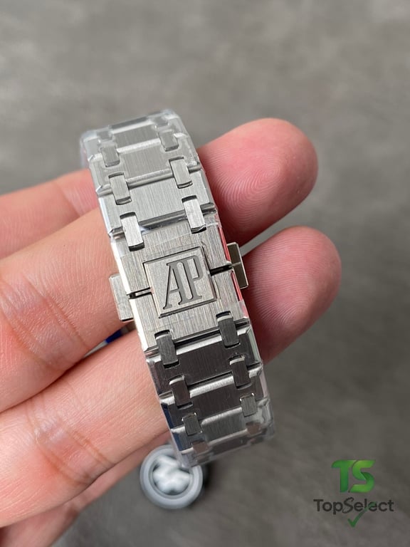 Audemars Piguet Royal Oak 15202 Blue Dial - 4
