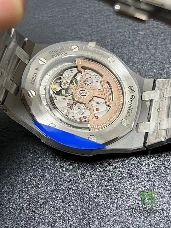 Audemars Piguet Royal Oak 15202 Titanium Blue Dial - 2