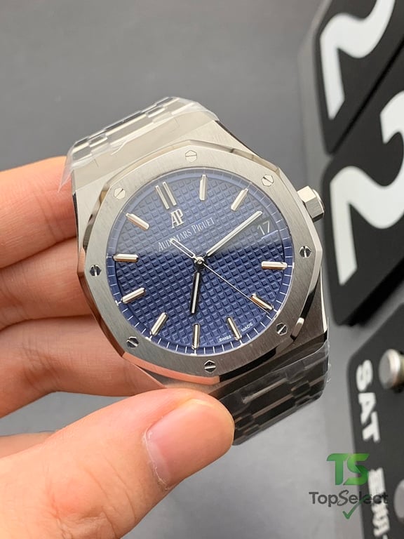 Audemars Piguet Royal Oak 15500 Blue Dial - 5