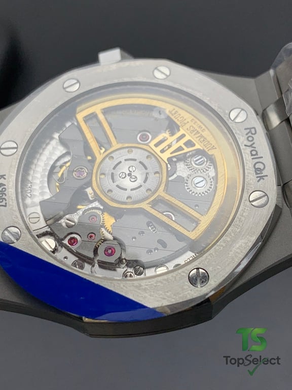 Audemars Piguet Royal Oak 15500 Black Dial - 4