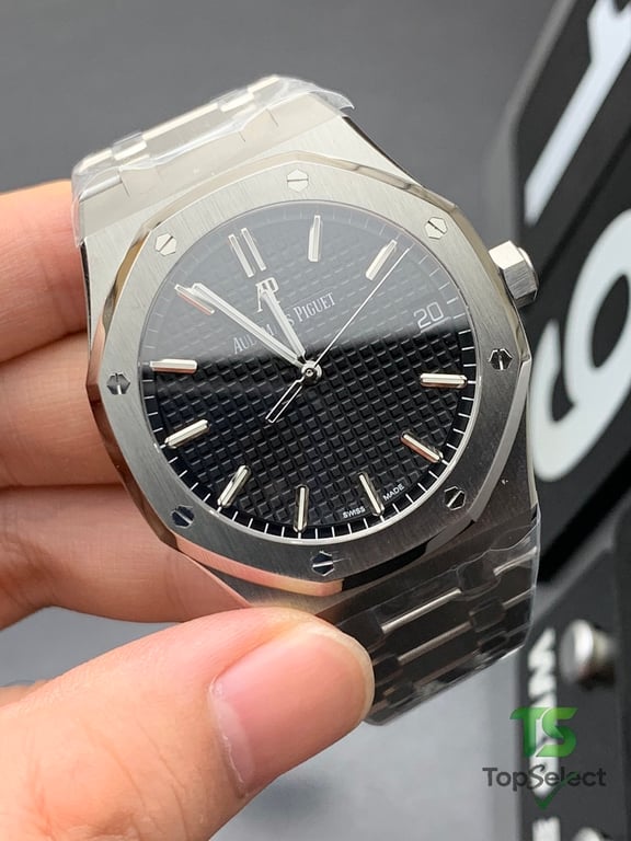 Audemars Piguet Royal Oak 15500 Black Dial - 5