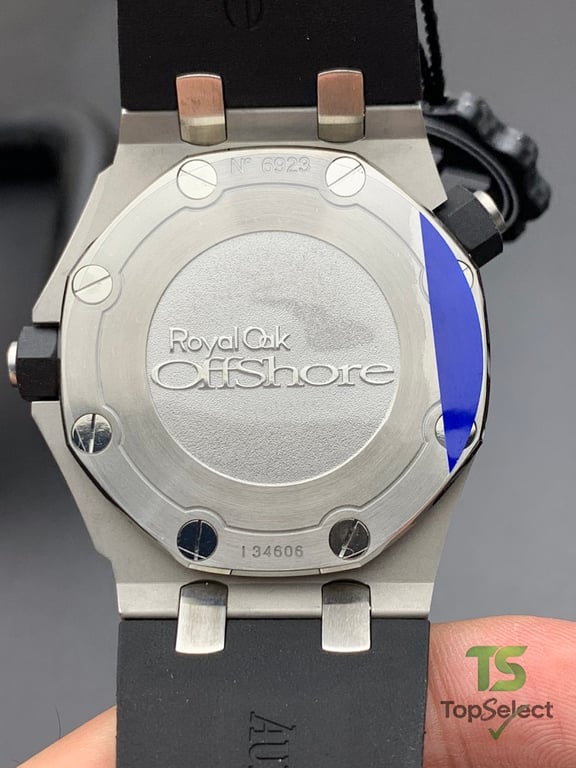Audemars Piguet Royal Oak Offshore Diver 15703 - 5
