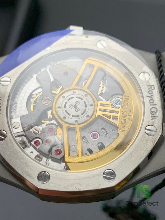 Audemars Piguet Royal Oak 15500 Grey Dial - 4