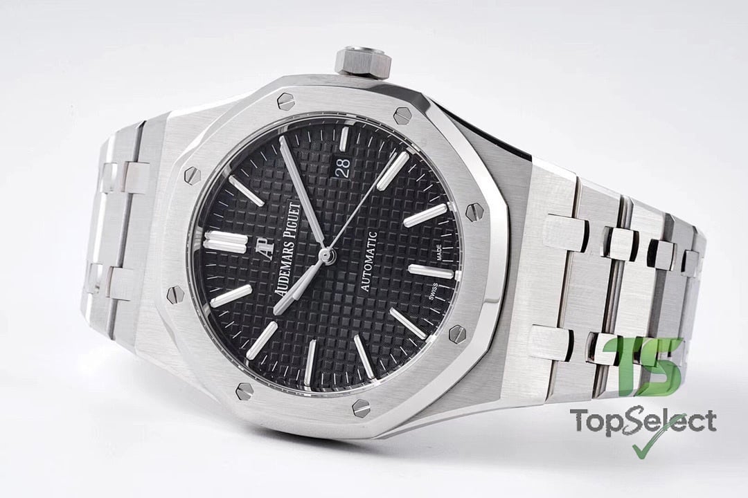 Audemars Piguet Royal Oak 15400 Black Dial - 3