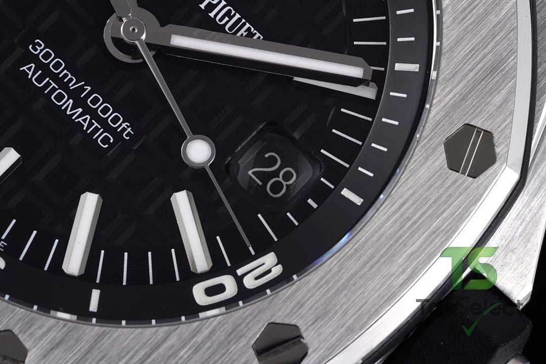 Audemars Piguet Royal Oak Offshore Diver 15710ST Black - 3