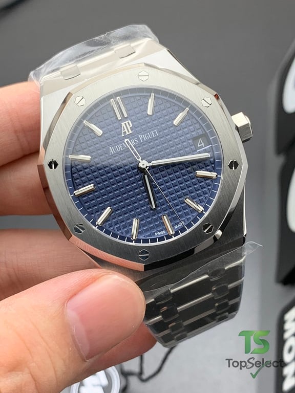 Audemars Piguet Royal Oak 15500 Blue Dial - 5
