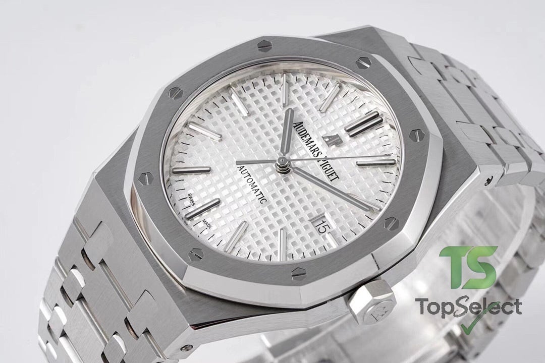 Audemars Piguet Royal Oak 15400 Silver Dial - 4