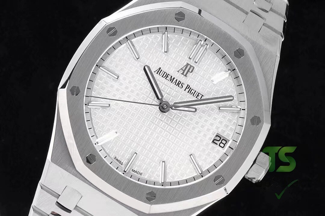 Audemars Piguet Royal Oak 15500 White Dial - 8