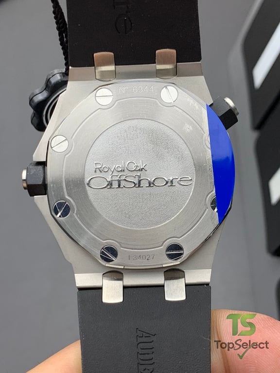 Audemars Piguet Royal Oak Offshore Diver 15703 - 2