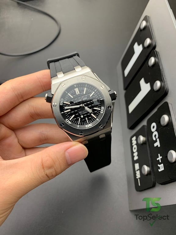 Audemars Piguet Royal Oak Offshore Diver 15703 - 4