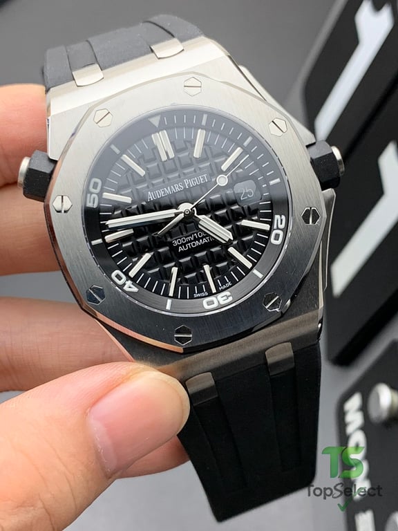 Audemars Piguet Royal Oak Offshore Diver 15703 - 6