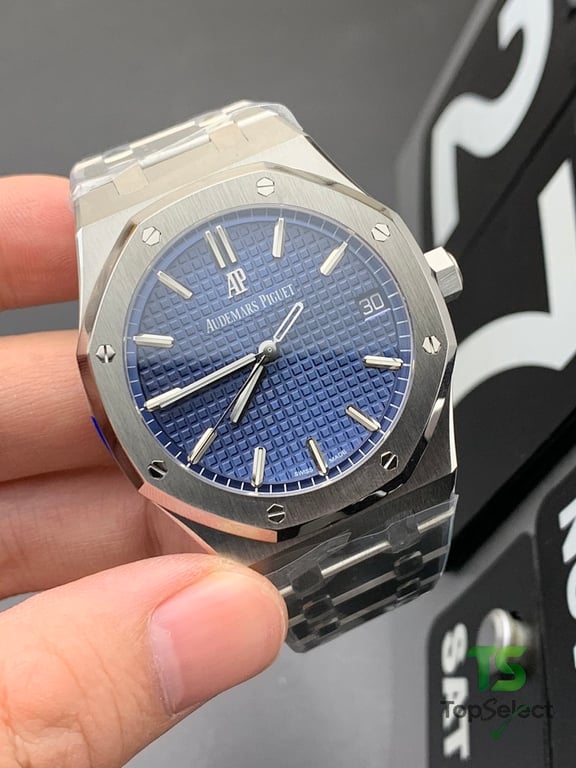 Audemars Piguet Royal Oak 15500 Blue Dial - 3