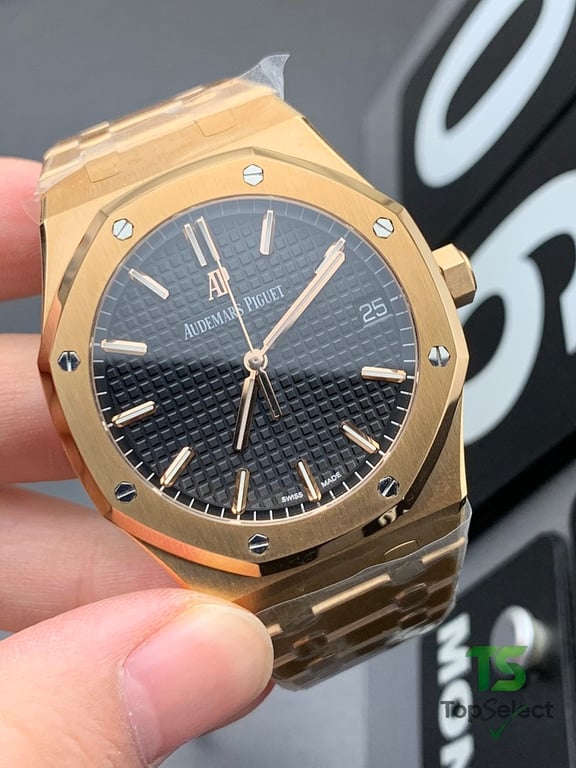 Audemars Piguet Royal Oak 15500 Rose Gold Black Dial - 5