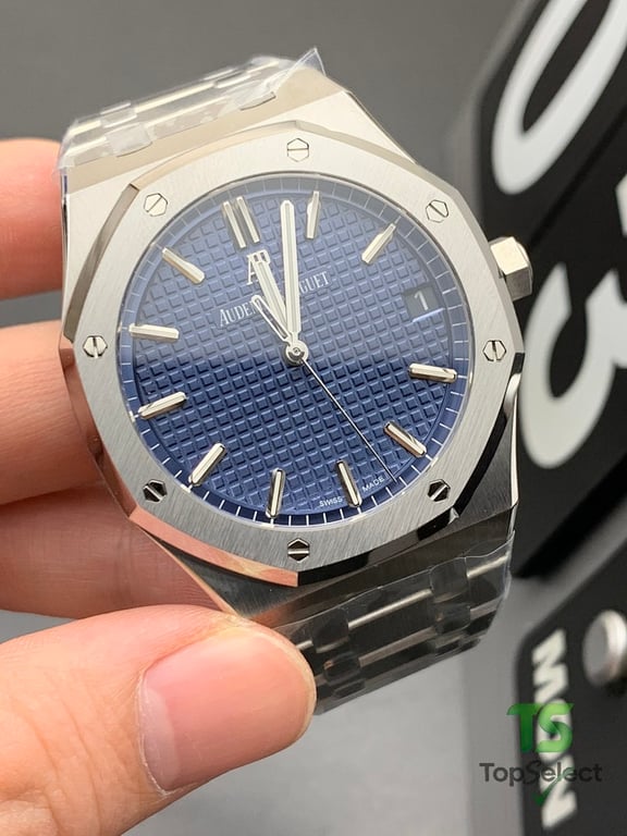 Audemars Piguet Royal Oak 15500 Blue Dial - 6
