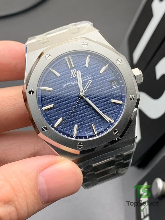 Audemars Piguet Royal Oak 15500 Blue Dial - 5