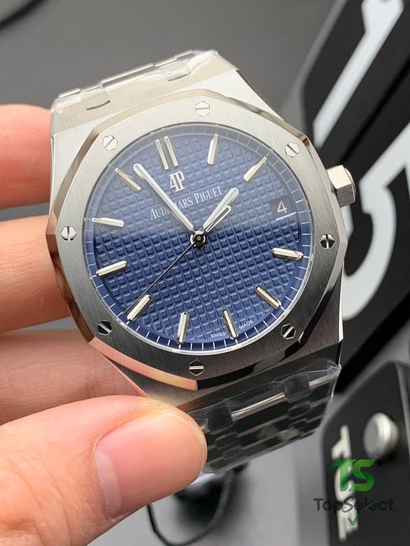Audemars Piguet Royal Oak 15500 Blue Dial - 6