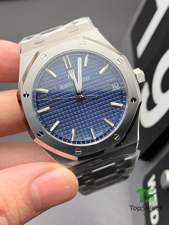Audemars Piguet Royal Oak 15500 Blue Dial - 3
