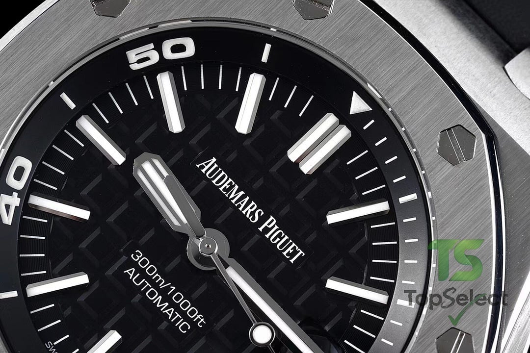 Audemars Piguet Royal Oak Offshore Diver 15710ST - 8