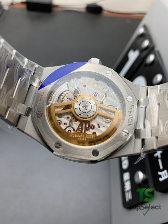 Audemars Piguet Royal Oak 15500 Silver Dial - 3