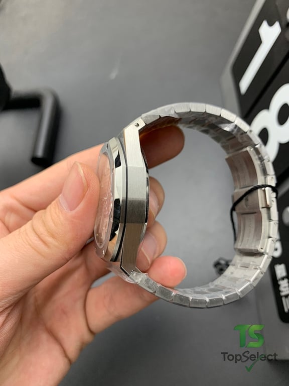 Audemars Piguet Royal Oak 15500 Silver Dial - 4