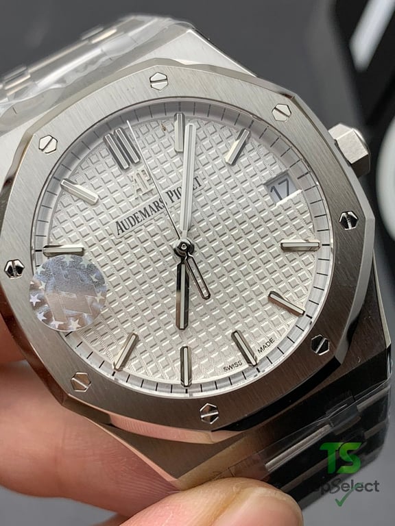 Audemars Piguet Royal Oak 15500 Silver Dial - 5