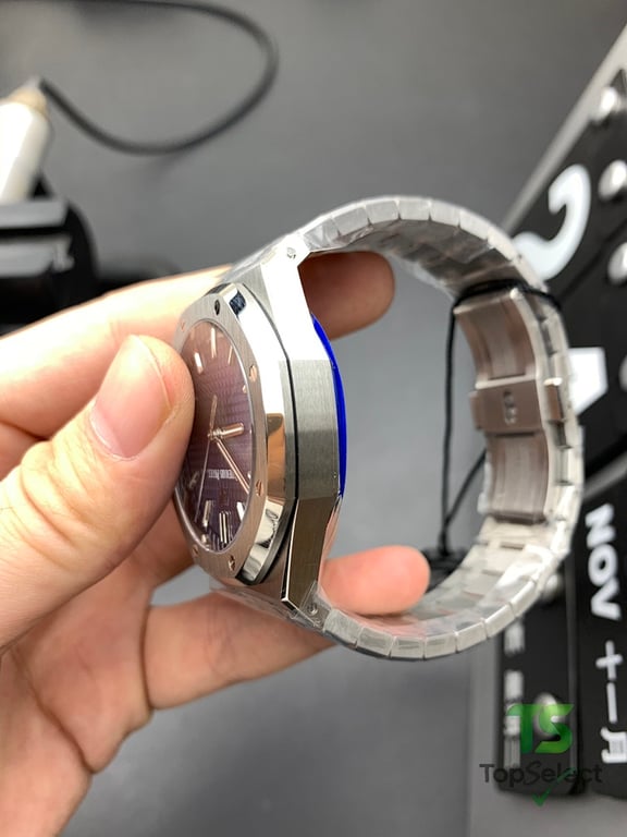 Audemars Piguet Royal Oak 15500 Blue Dial - 2