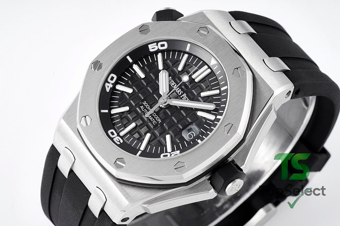 Audemars Piguet Royal Oak Offshore Diver 15703 - 3