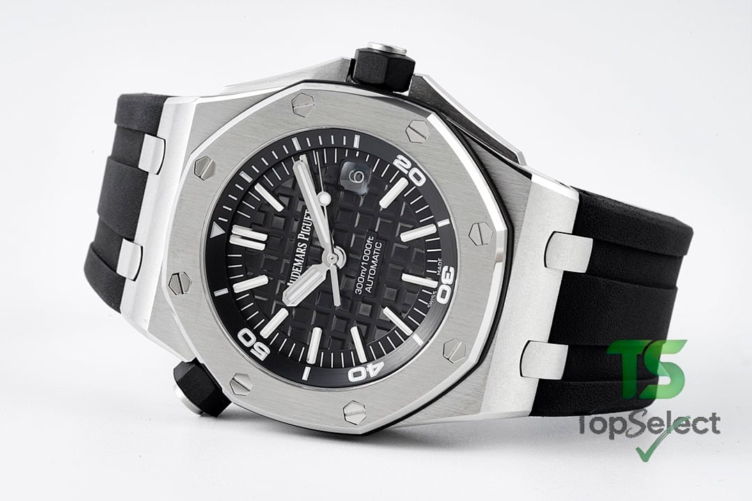 Audemars Piguet Royal Oak Offshore Diver 15703 - 4