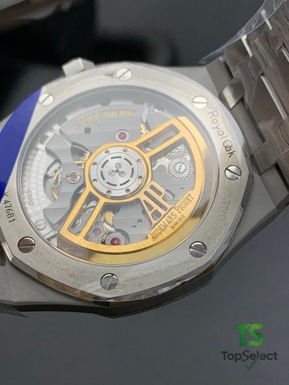 Audemars Piguet Royal Oak 15500 Grey Dial - 2