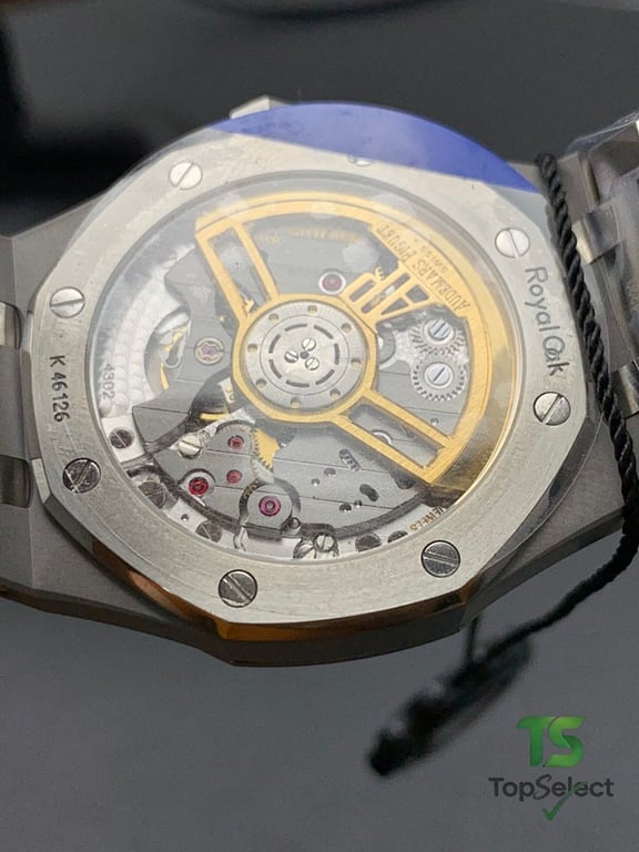 Audemars Piguet Royal Oak 15500 Silver Dial - 4