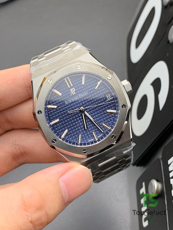 Audemars Piguet Royal Oak 15500 Blue Dial - 6