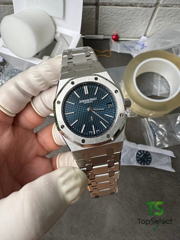 Audemars Piguet Royal Oak 15202 Blue Dial - 12