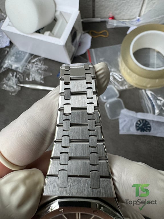 Audemars Piguet Royal Oak 15202 Blue Dial - 16