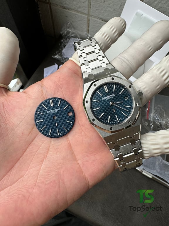 Audemars Piguet Royal Oak 15202 Blue Dial - 30