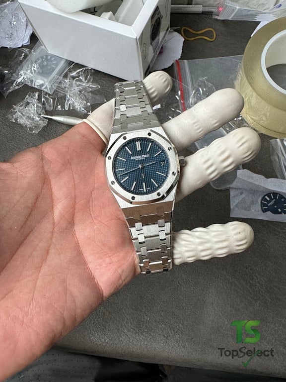 Audemars Piguet Royal Oak 15202 Blue Dial - 4