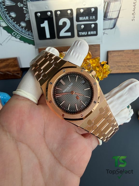 Audemars Piguet Royal Oak 16202 Rose Gold Grey Dial - 12