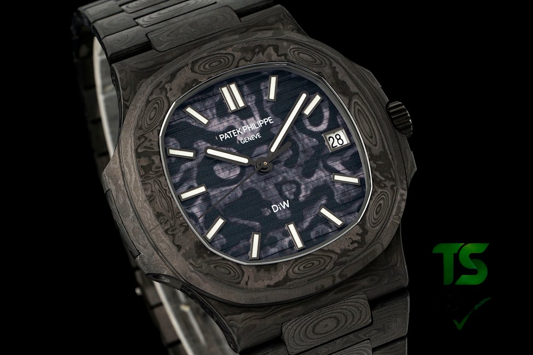 Patek Philippe Nautilus 5711 DiW Carbon G-Blue - 6