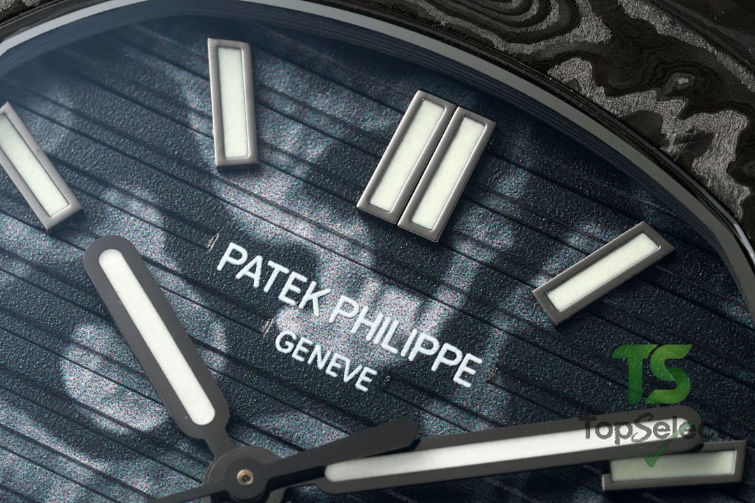 Patek Philippe Nautilus 5711 DiW Carbon G-Blue - 8