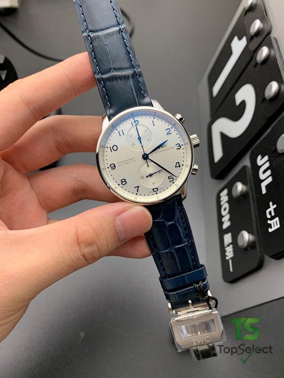 IWC Portugieser Chronograph White Dial Blue Hands - 3