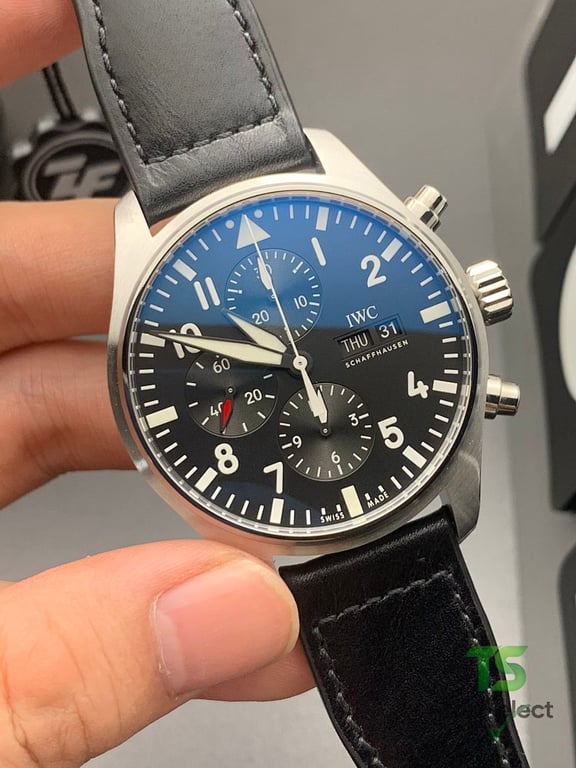 IWC Pilot's Watch Chronograph Black - 4