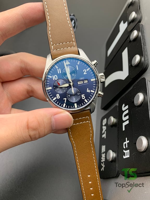 IWC Pilot's Watch Chronograph Edition Le Petit Prince - 2