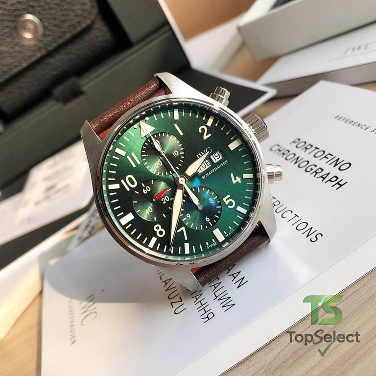 IWC Pilot's Watch Chronograph IW377726 Green Dial - 3