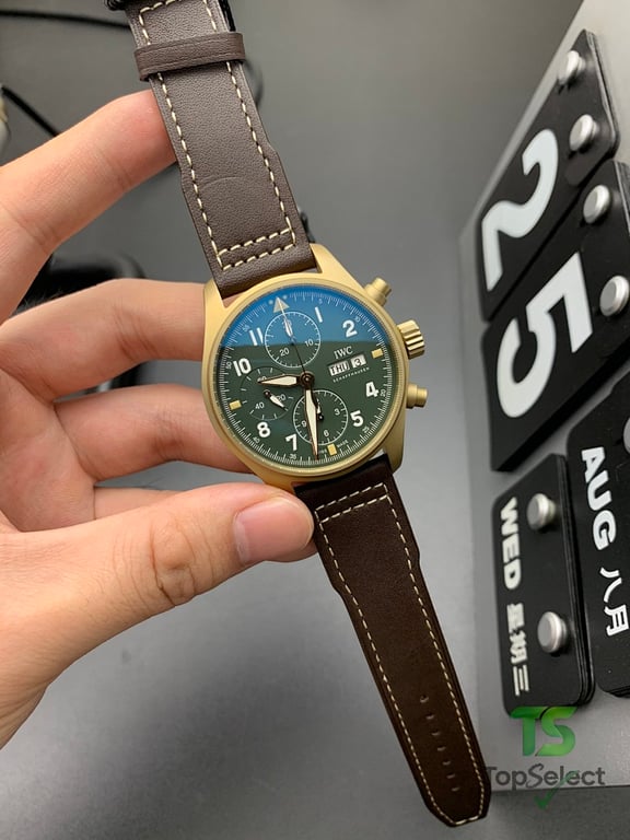 IWC Pilot's Watch Chronograph Spitfire Bronze - 3