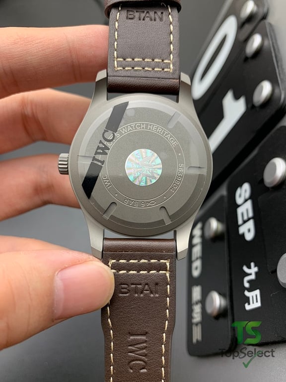 IWC Pilot's Watch Mark XVIII Heritage Titanium - 4