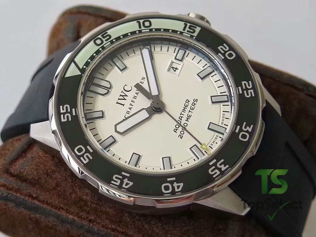 IWC Aquatimer 2000 Meters White Dial - 3
