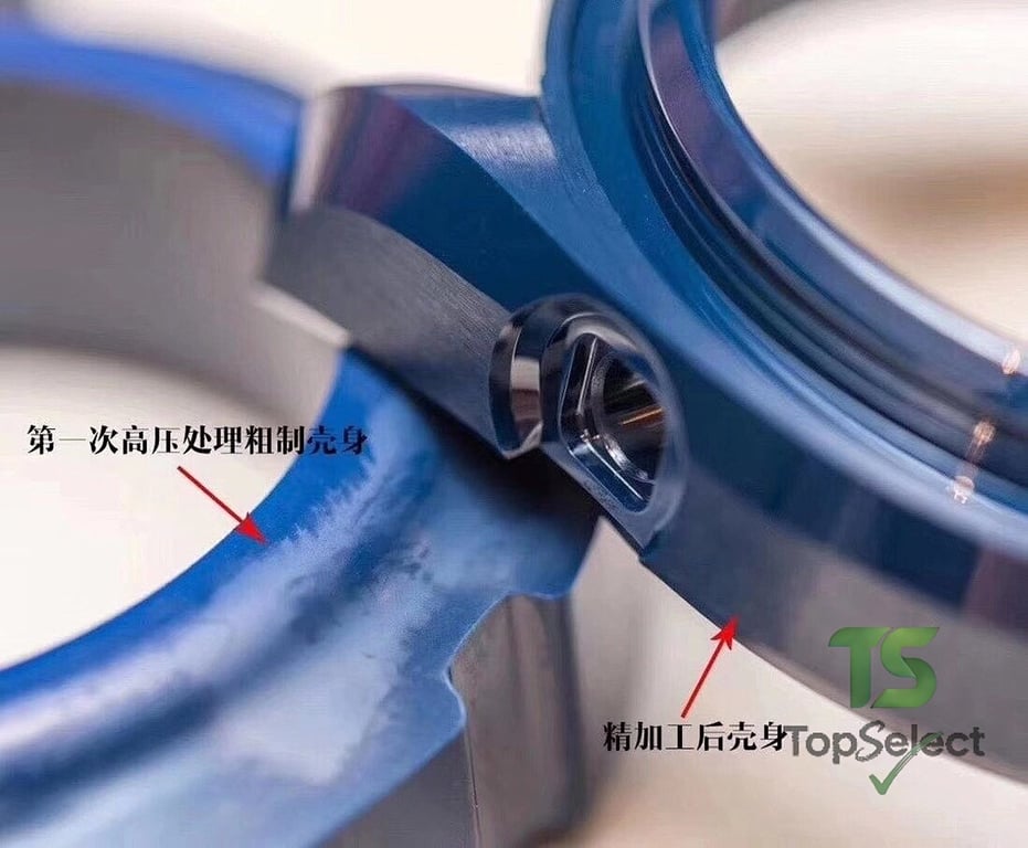 Omega Seamaster Planet Ocean 600M GMT Big Blue Ceramic - 8