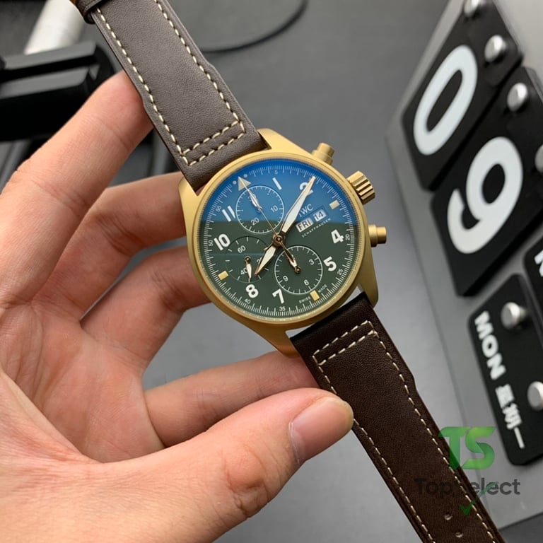 IWC Pilot's Watch Chronograph Spitfire Bronze - 2