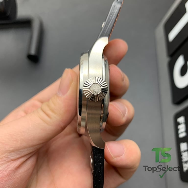 IWC Big Pilot's Watch Black Dial - 2